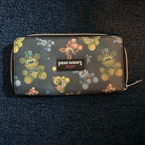 FNaF Freddy Fazbear’s Pizza Zipper Wallet